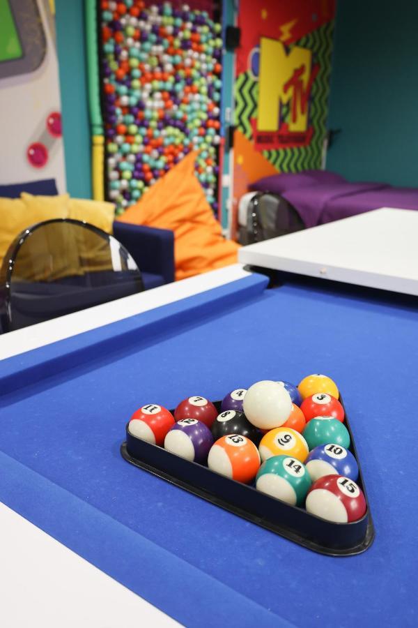 Capsule 90'S - Balneo - Sauna - Flipper - Billard - Netflix - Nintendo Switch & Jeux - มงส์ ภายนอก รูปภาพ