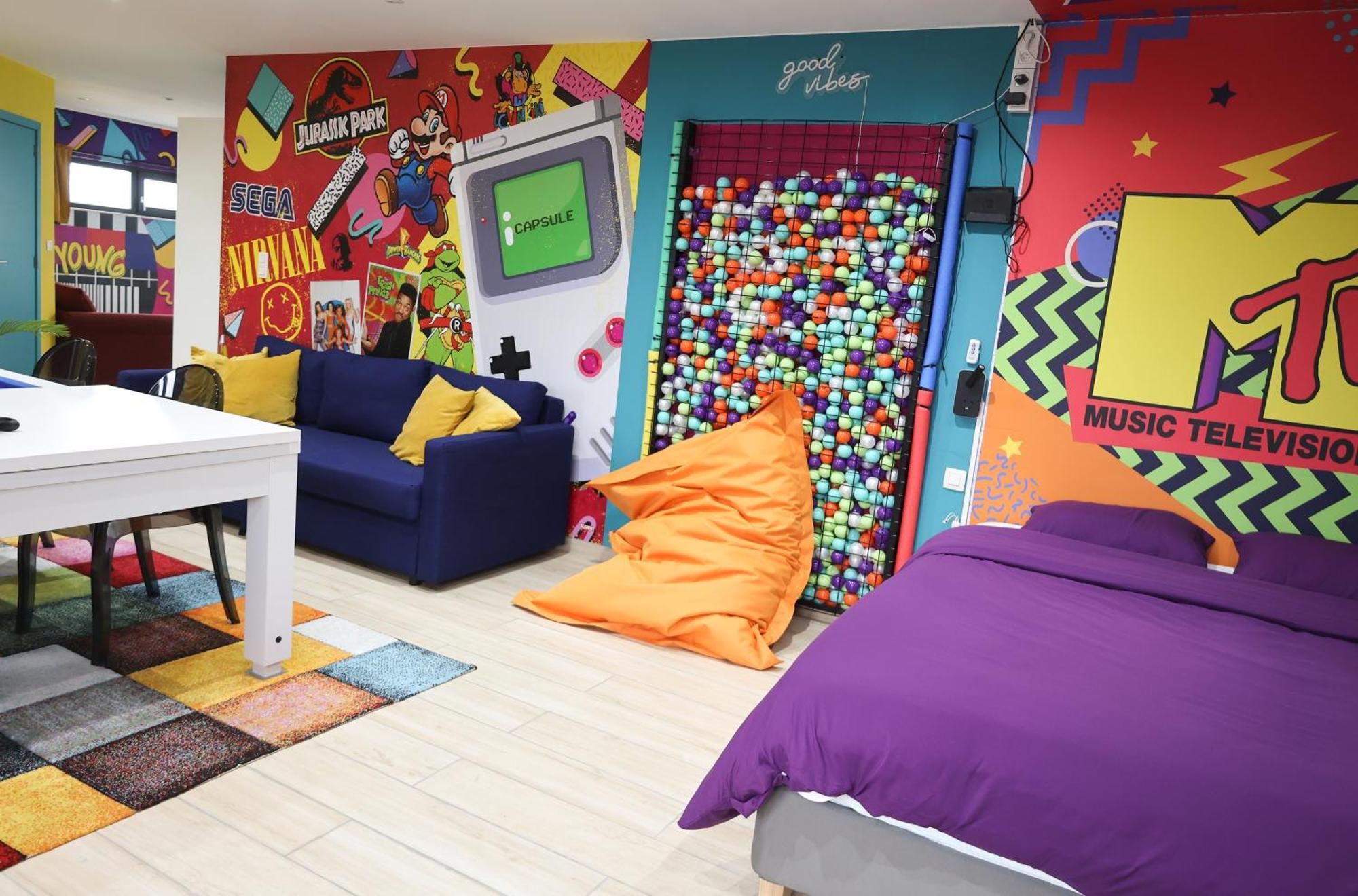 Capsule 90'S - Balneo - Sauna - Flipper - Billard - Netflix - Nintendo Switch & Jeux - มงส์ ภายนอก รูปภาพ